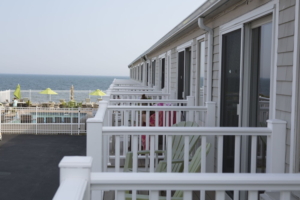 The Corsair & Cross Rip Oceanfront Resort - photo 19