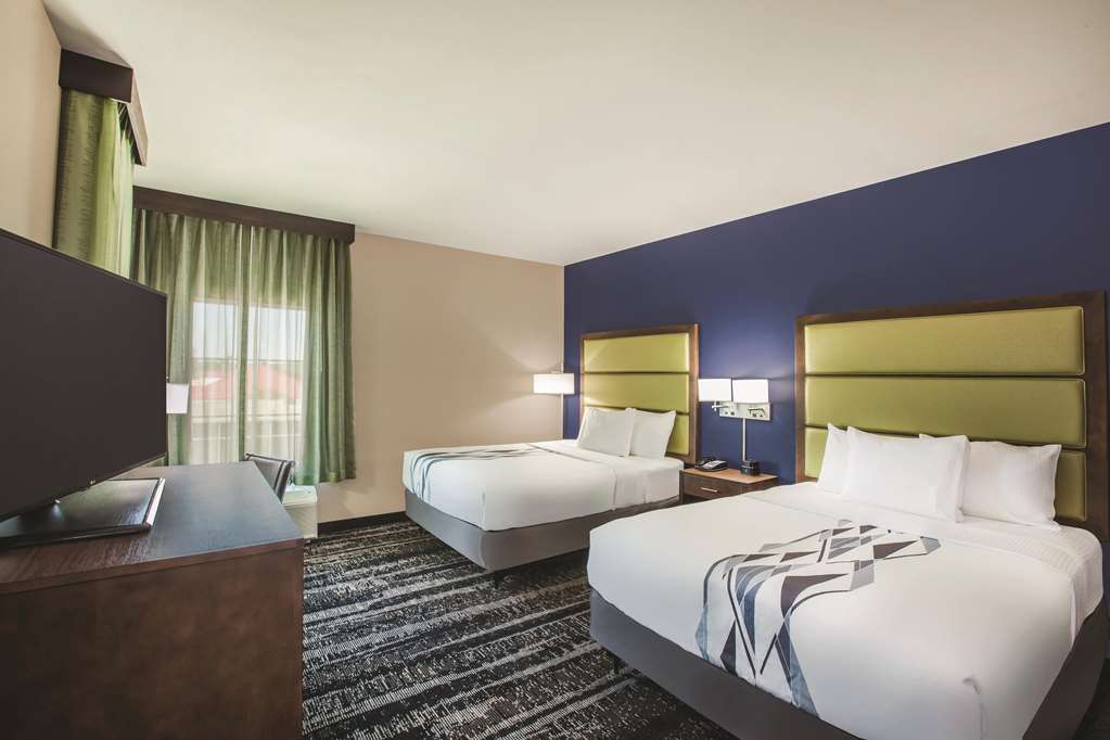 La Quinta Inn & Suites by Wyndham Baton Rouge Port Allen - photo 13