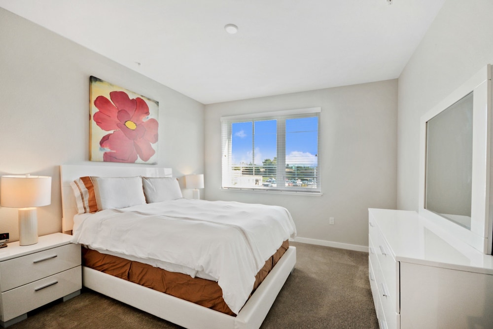 Global Luxury Suites in Menlo Park - photo 7