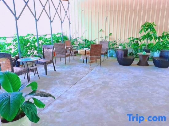 Longhai Yuelai Inn in Zhangzhou, People's Republic of China