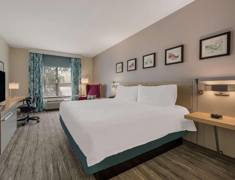 Hilton Garden Inn Rockford - photo 65