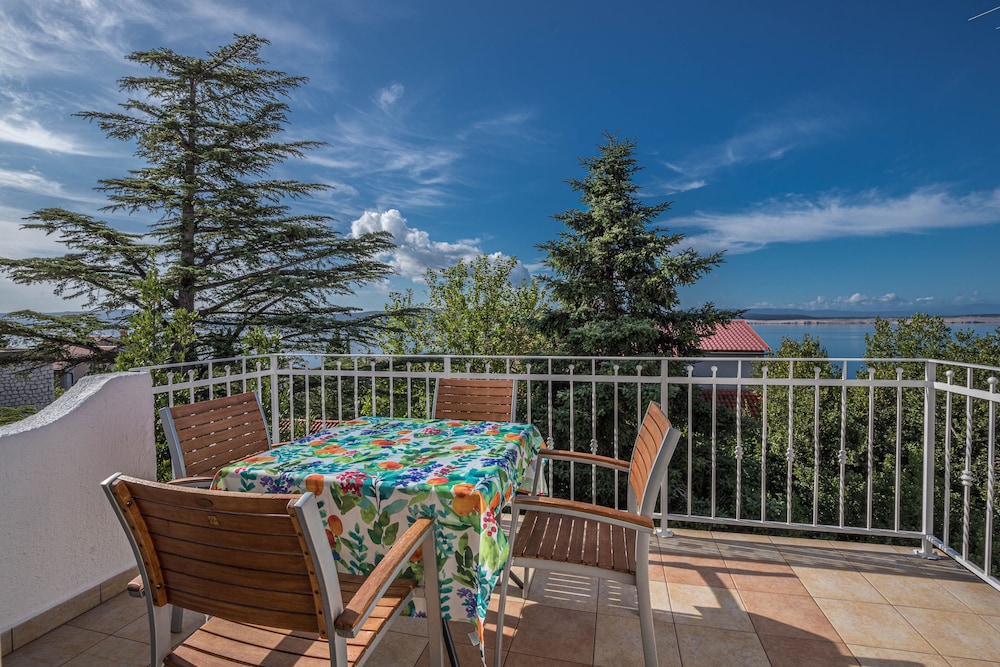 Apartment Miky — 4-Star Luxury Hotel in Crikvenica, Croatia