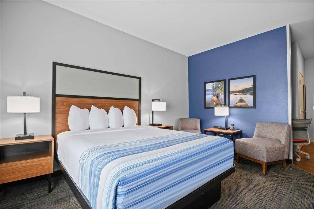 AmericInn by Wyndham International Falls - photo 44