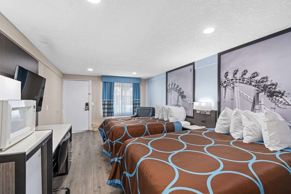Super 8 by Wyndham Kissimmee Orlando - photo 15
