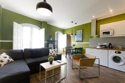 Apartamentos Suites Roma — 4-Star Luxury Hotel in Merida, Spain