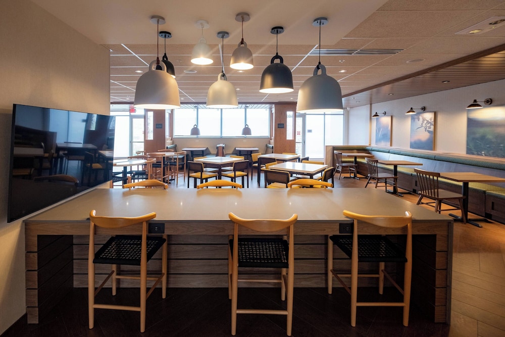 Fairfield Inn & Suites by Marriott Fond du Lac - photo 15
