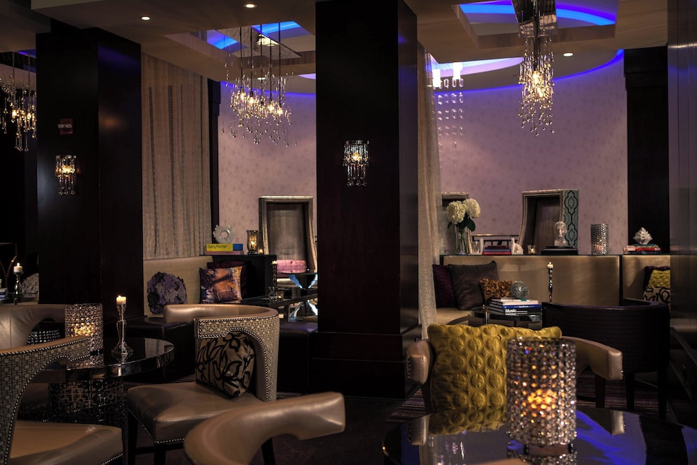 Renaissance Chicago North Shore Hotel - photo 56