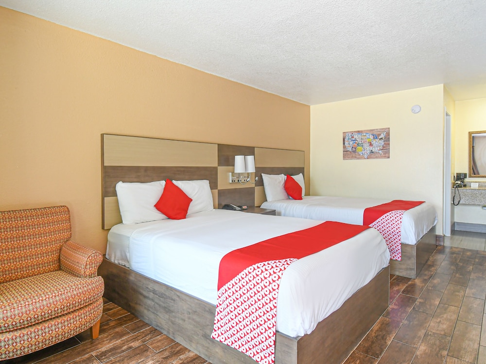 Hotel Shenandoah Woodlands Mall - photo 17