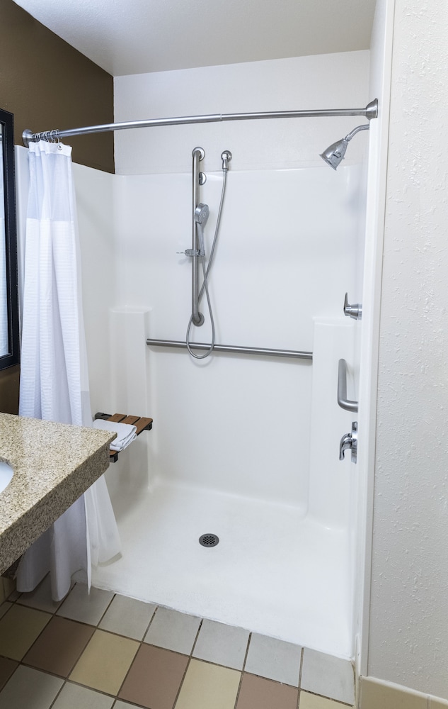 Fairfield Inn & Suites Marianna - photo 28