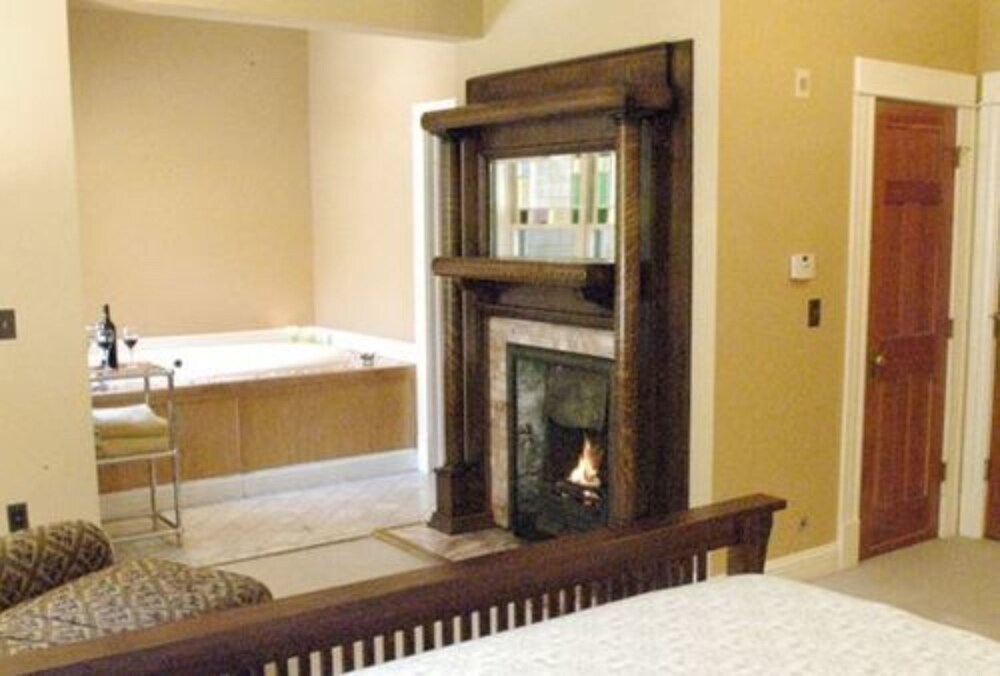 Alps Boulder Canyon Inn - photo 36