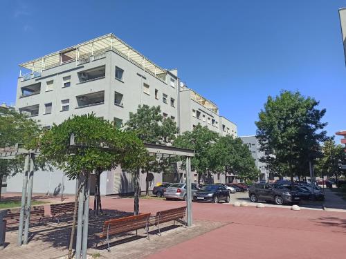 Zagreb Lake Star Free Parking Aditional Option Garage Parking 15eur — 4-Star Luxury Hotel in Zagreb, Croatia