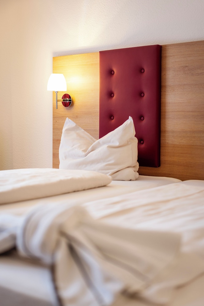 Hotel Rössle Berneck — hotel in Altensteig