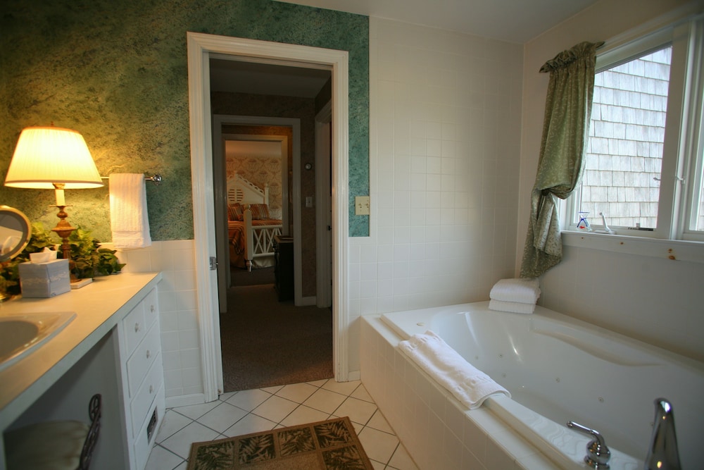 Lamb and Lion Inn - photo 37