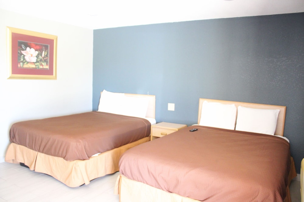 Village Inn Cotulla - photo 21
