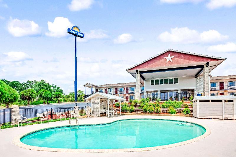 Days Inn by Wyndham Boerne - photo 14