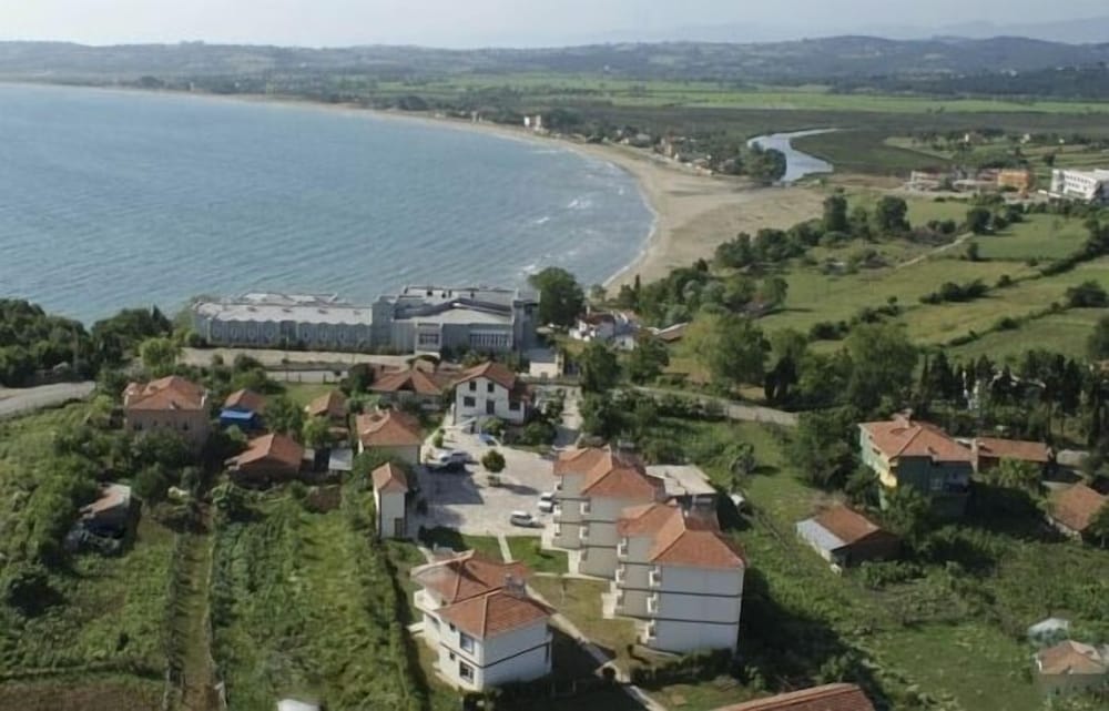 Hamsilos Tatil Koyu & Apart Hotel — hotel near Sinop Airport