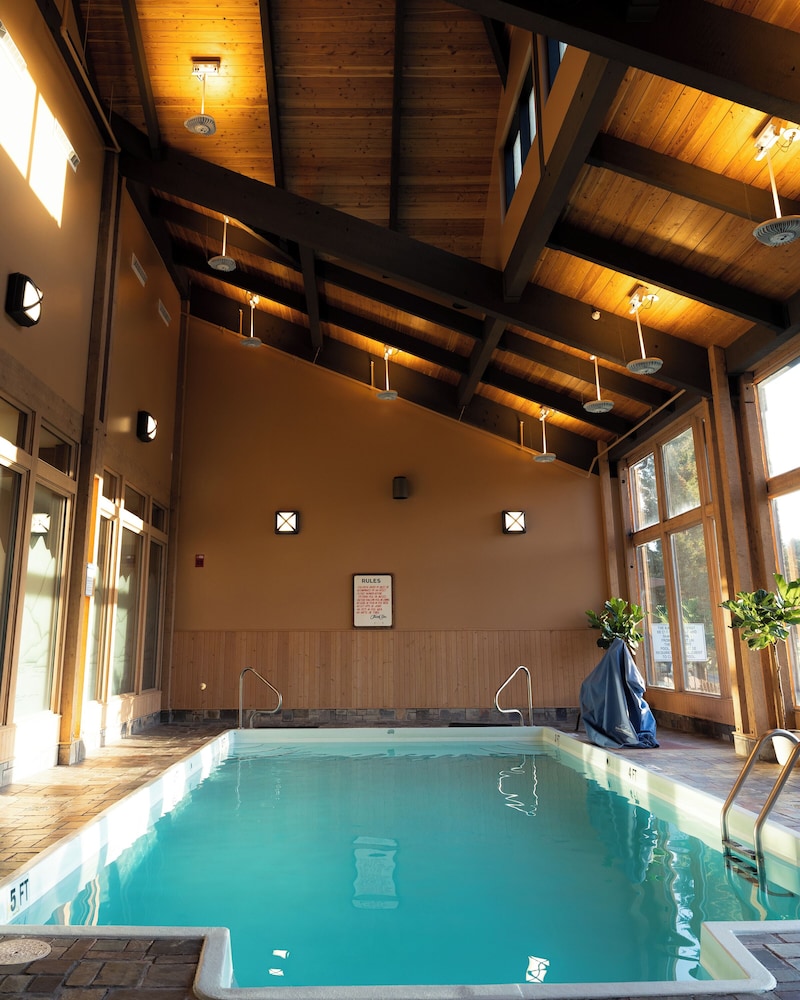 Grouse Mountain Lodge - photo 24