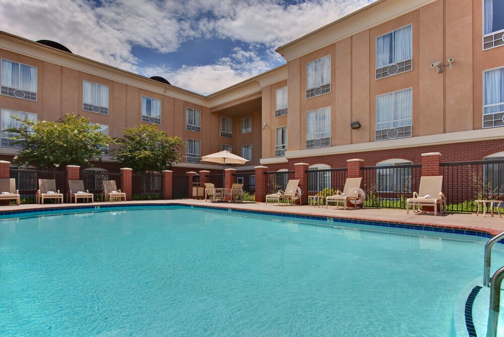 City Express By Marriott Rancho Cucamonga - photo 8