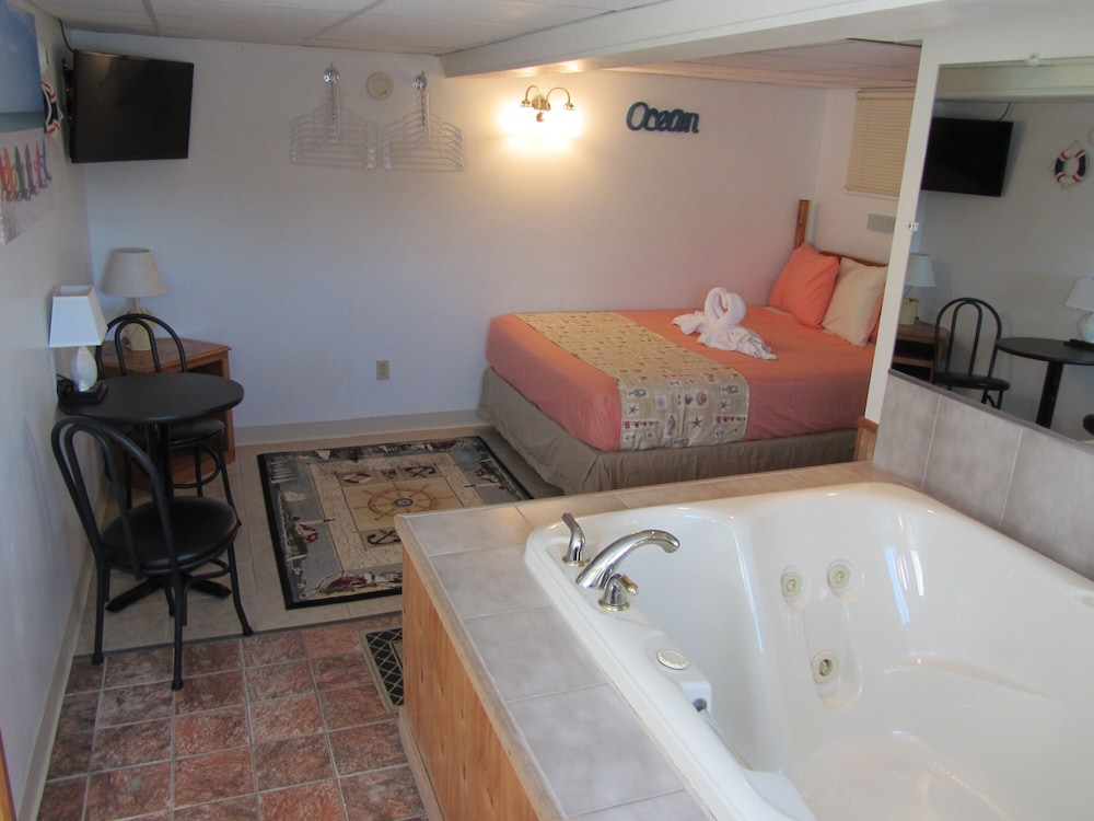 Green Dolphin Motel - photo 28