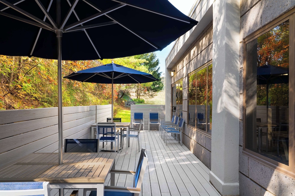 Hampton Inn Roanoke Hollins I 81 - photo 30