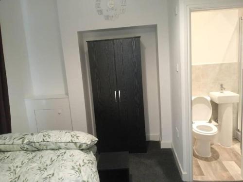 Ensuite double bed close to Burnley city centre