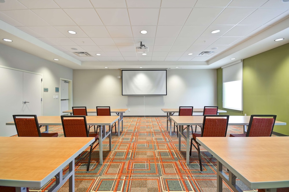 Home2 Suites by Hilton Oswego - photo 31