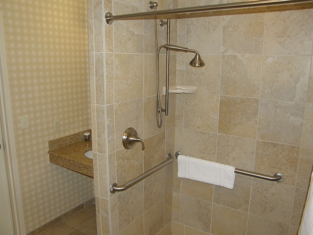 Hilton Garden Inn Bowling Green - photo 46