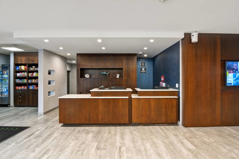 Courtyard by Marriott Long Island Islip Courthouse Complex - photo 4