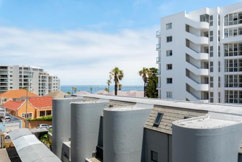 Backup Powered Bantry Bay View 2 Bed Apartment