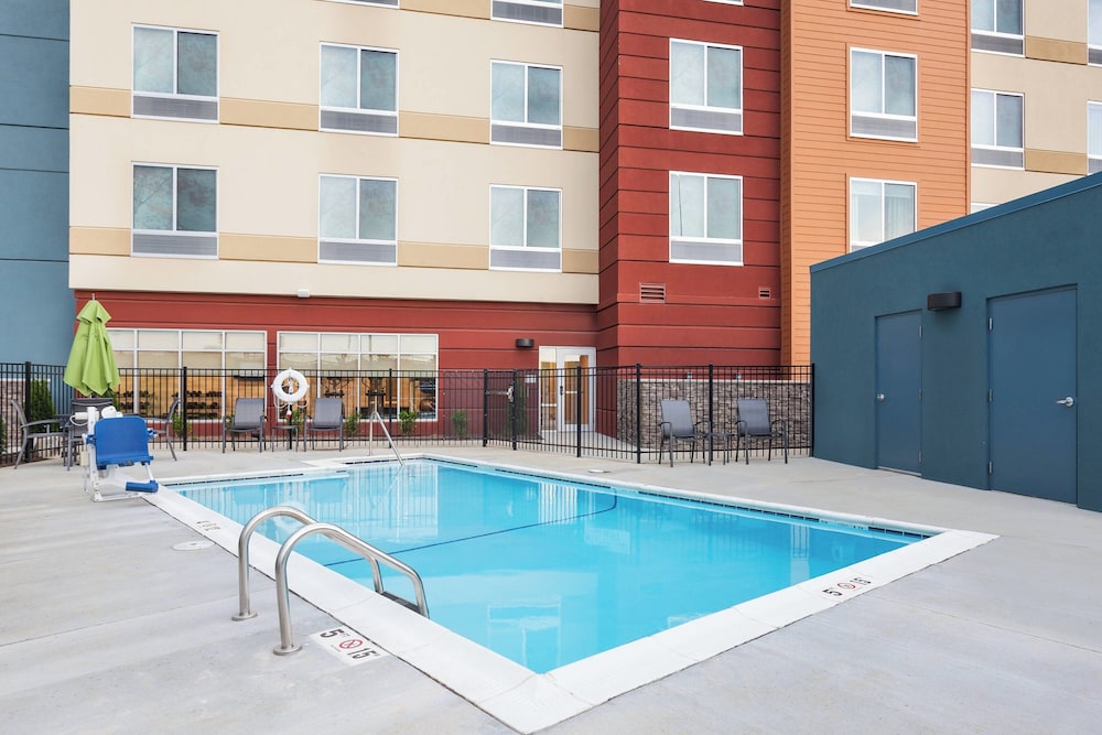 Fairfield Inn & Suites by Marriott Lebanon - photo 17