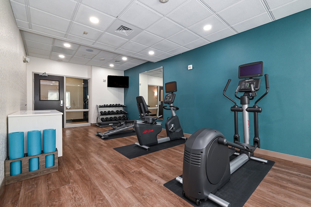 Holiday Inn Express & Suites Charlotte Southeast Matthews by IHG - photo 13