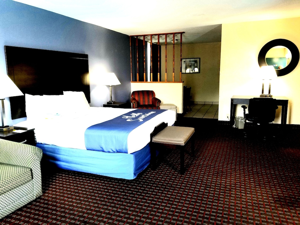 Days Inn by Wyndham Easley Greenville Clemson Area - photo 4