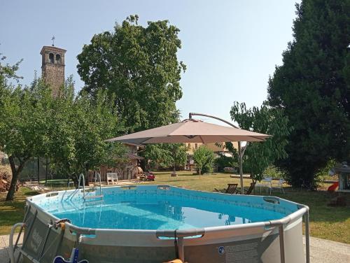 Le camere dell'Albero Bianco con uso cucina — hotel in Manzano