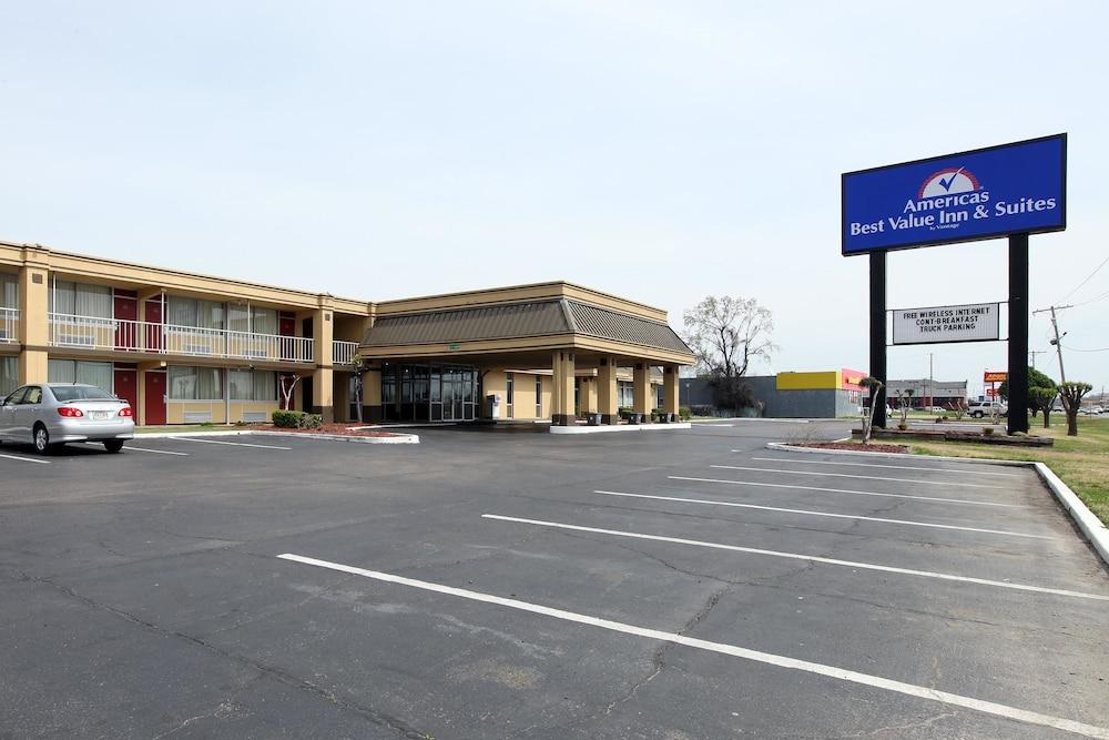 Americas Best Value Inn & Suites Greenville in Greenville, United States