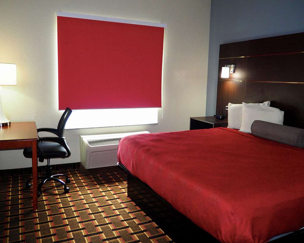 Econo Lodge Augusta West near Fort Gordon - photo 26