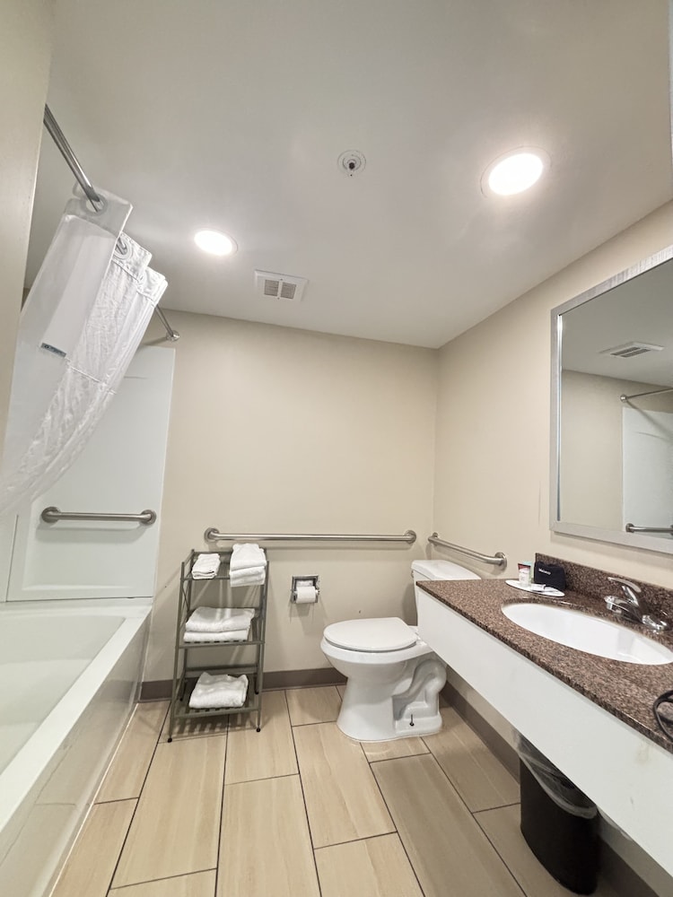 Baymont by Wyndham Lake Park Valdosta I 75 - photo 25