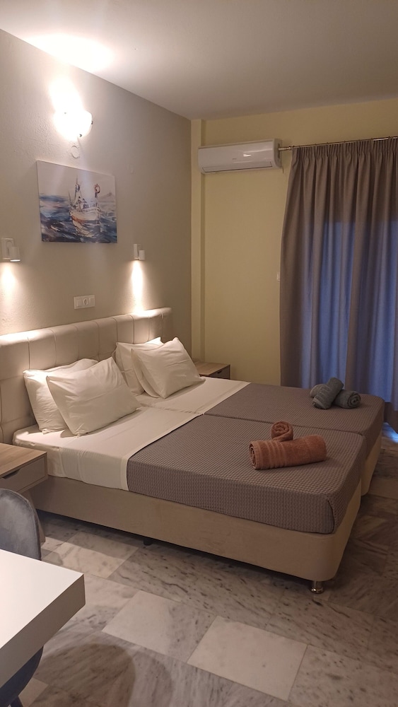 Villa Kavourakia — 4-Star Luxury Hotel in Skiathos, Greece