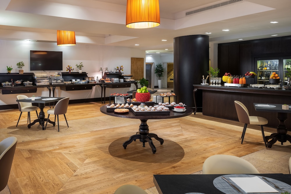 מזון ומשקאות