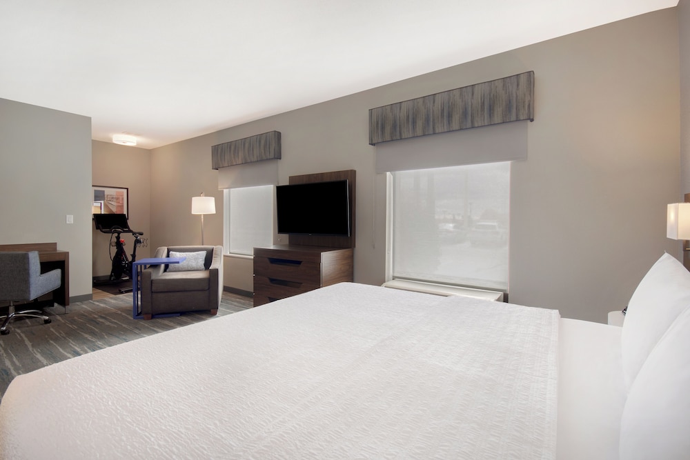 Hampton Inn & Suites Dayton Vandalia - photo 10