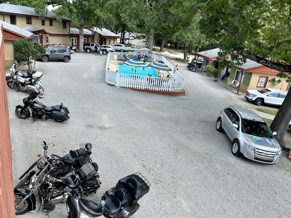 Driftwood Resort Bull Shoals - photo 8