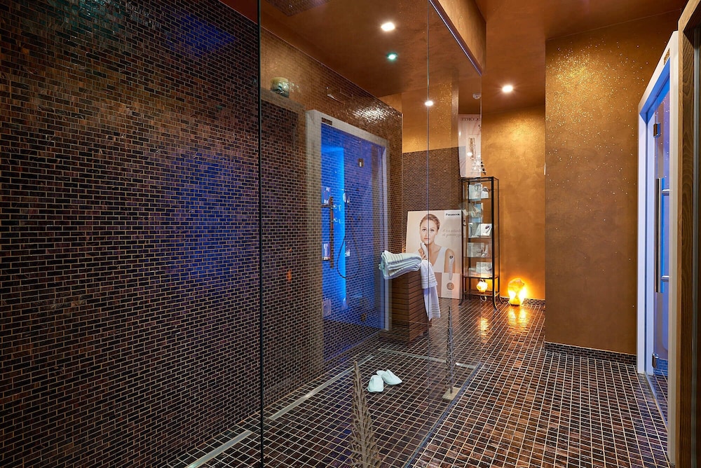 Ricaroka exclusive room & spa
