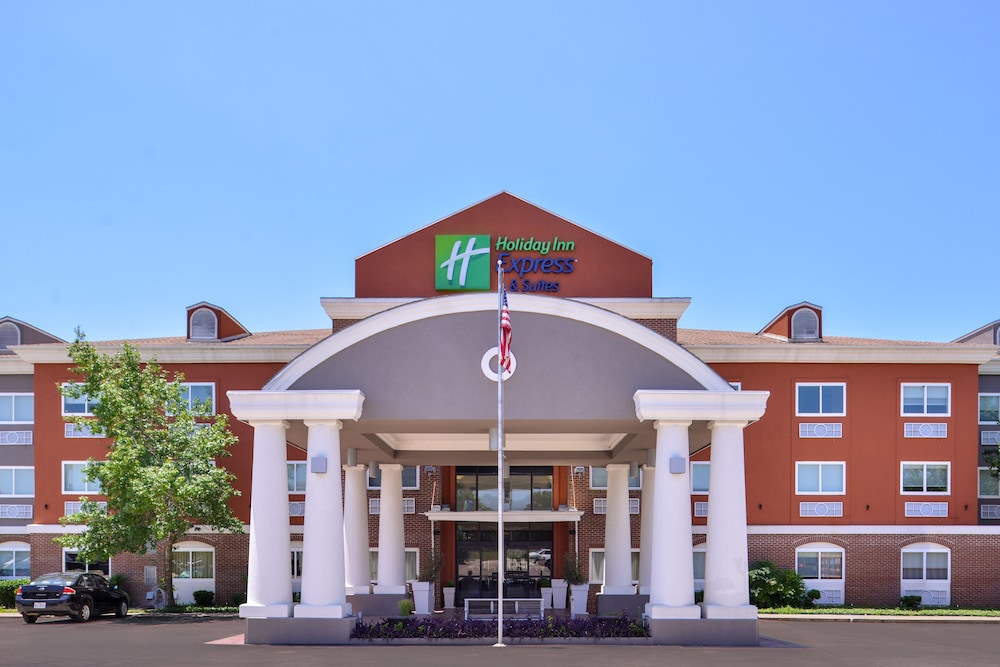 Holiday Inn Express Hotel & Suites Elgin by IHG - photo 51