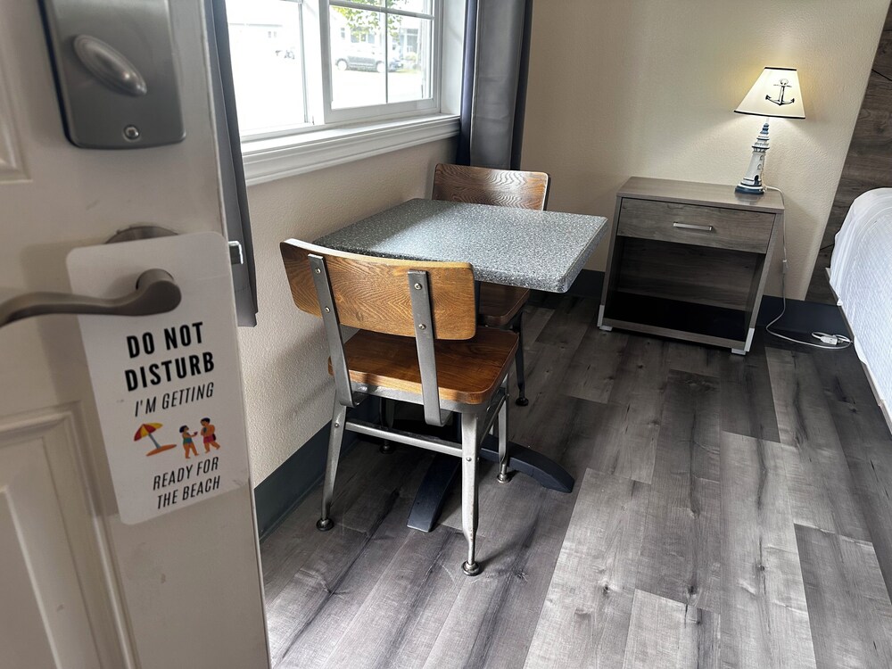 The Coastal Inn and Suites - photo 81