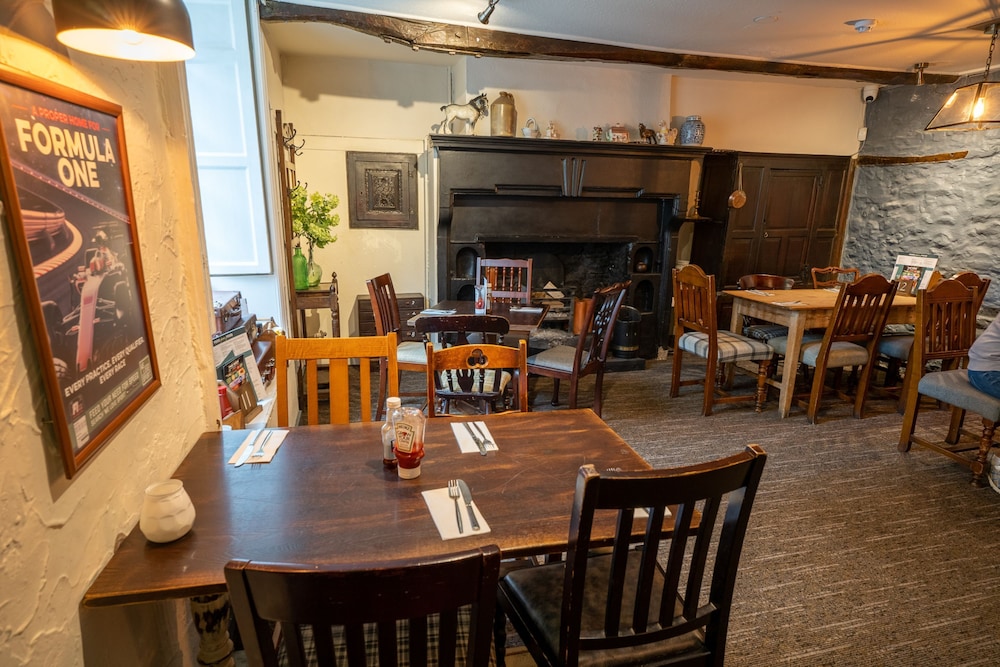 The Snooty Fox Inn — Carnforth — photo 5