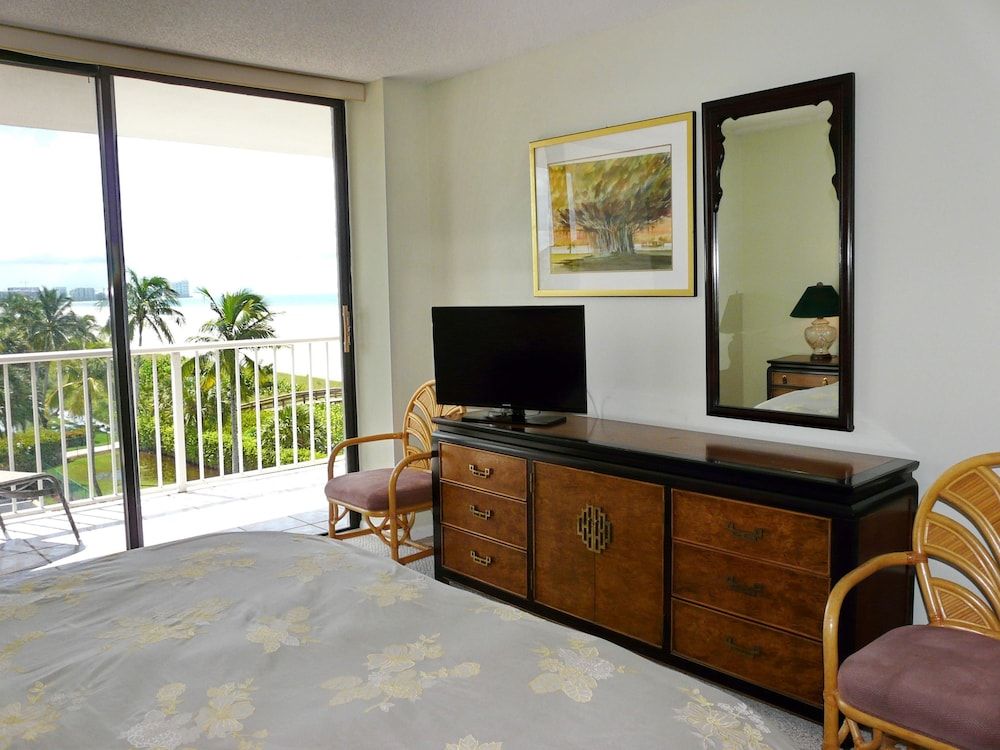 Sst3 1709 South Seas Towers 2 Bedroom Condo by Redawning - photo 22