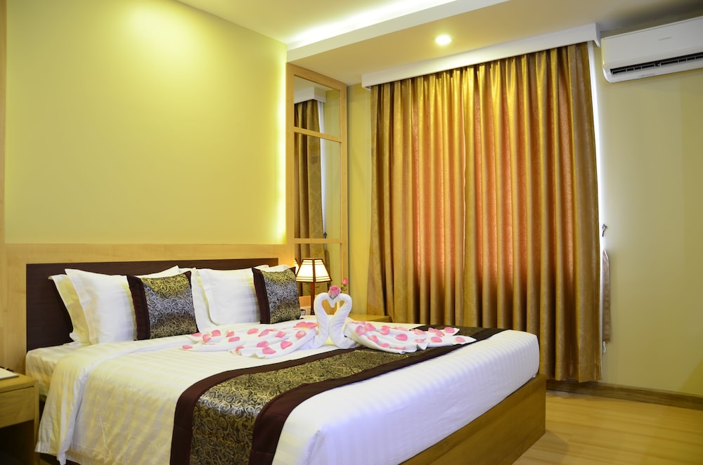 Royal Pavilion Hotel - last minute hotel in Yangon