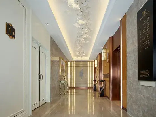 Vienna International Hotel Sichuan Neijiang North High Speed Railway Station Wanda Plaza in Neijiang, People's Republic of China