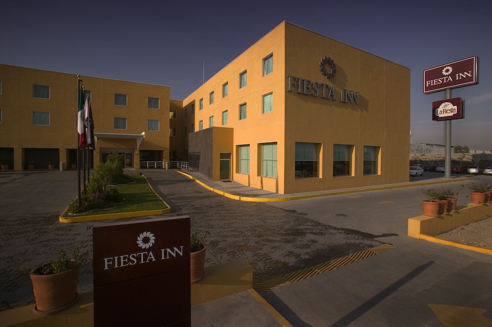 Fiesta Inn Express San Luis Potosí Oriente