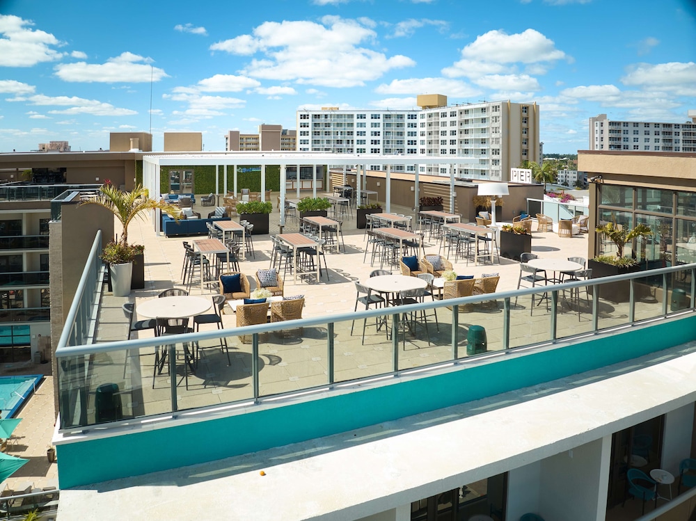 Home2 Suites by Hilton Pompano Beach Pier - photo 45