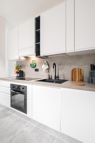 Elegant 1BR in Porta Romana — 4-Star Luxury Hotel in Milan, Italy